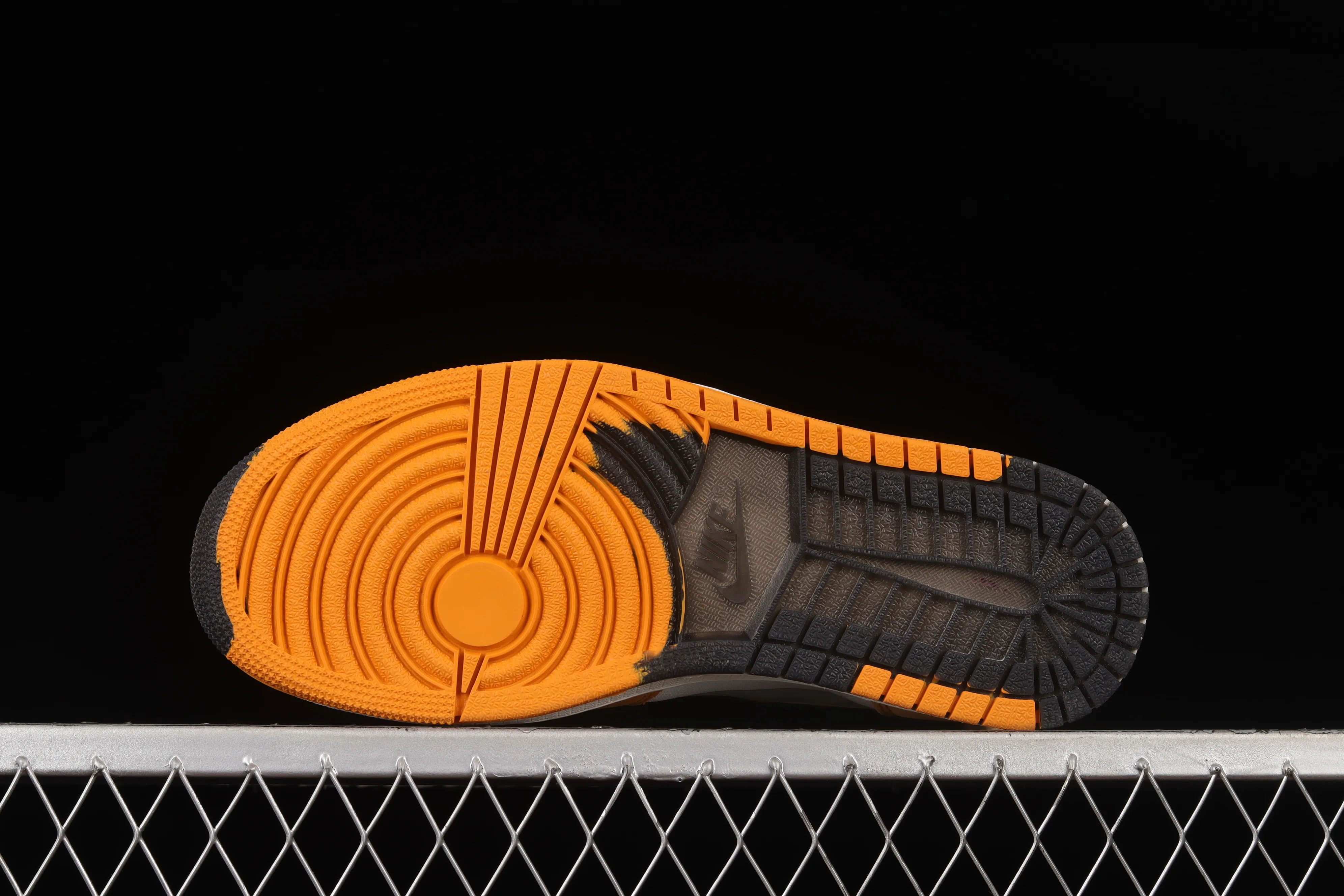 All categories Air Jordan Jordan series basketball shoes Air Jordan 1 High Air Jordan 1 High Retro AJ1 Joe 1 black and white 3M reflective high-top basketball shoes DB2889-700